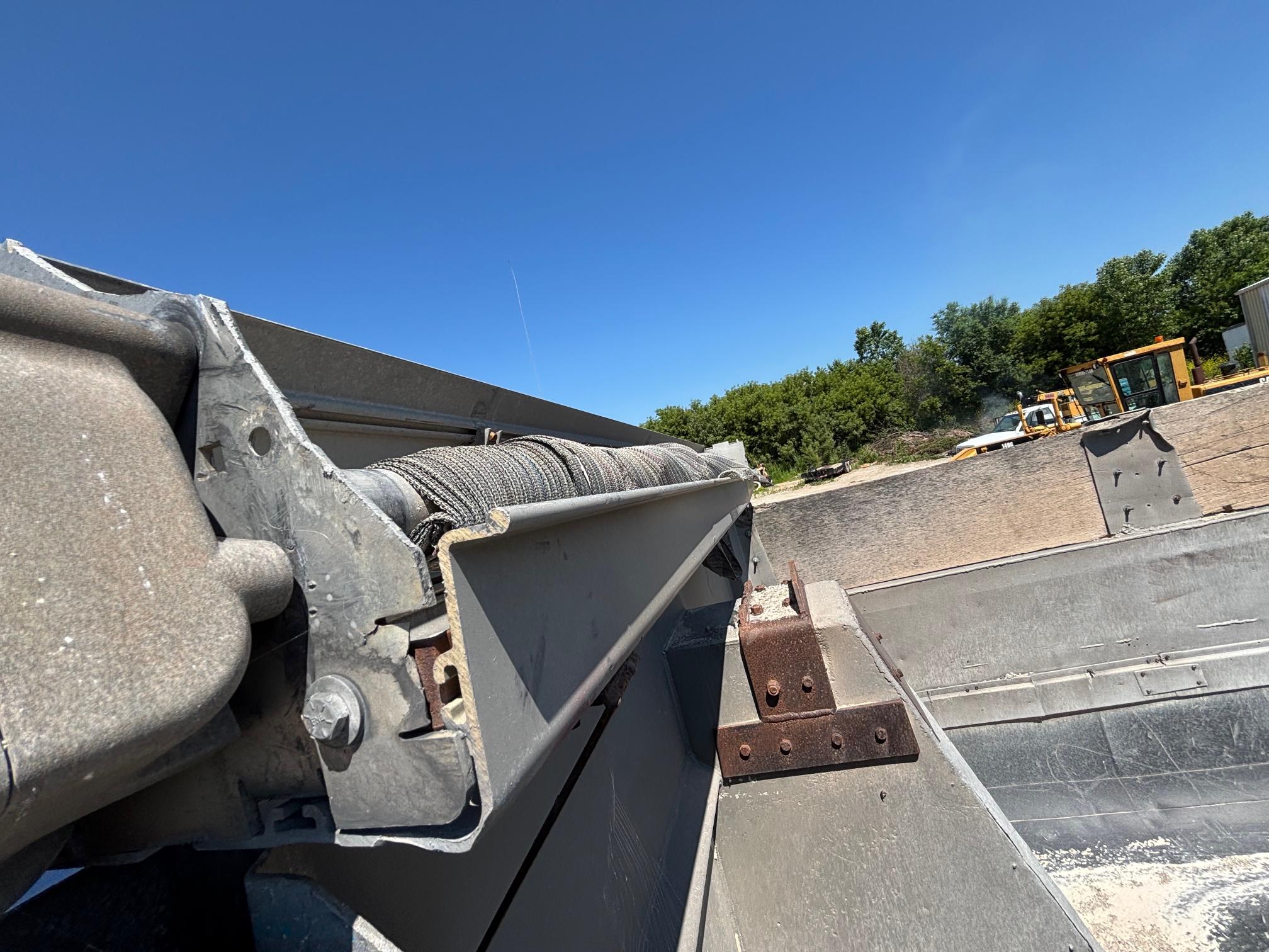 1997 MACK CL713 - Image 28